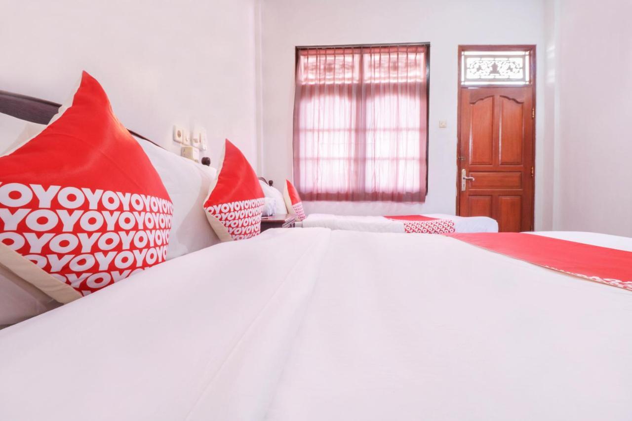 Oyo 2411 Taman Mekar Beach Inn 2 Kuta Lombok Dış mekan fotoğraf