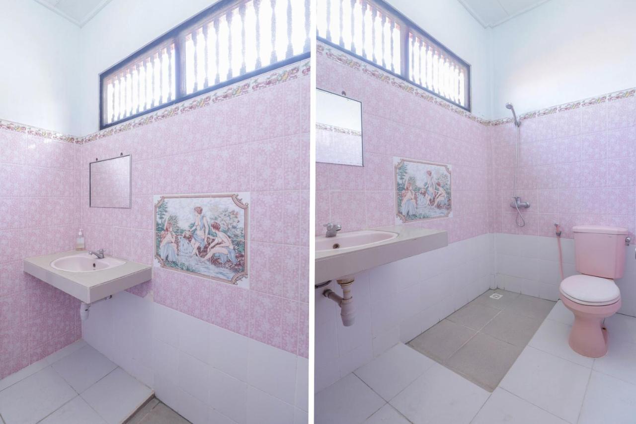 Oyo 2411 Taman Mekar Beach Inn 2 Kuta Lombok Dış mekan fotoğraf