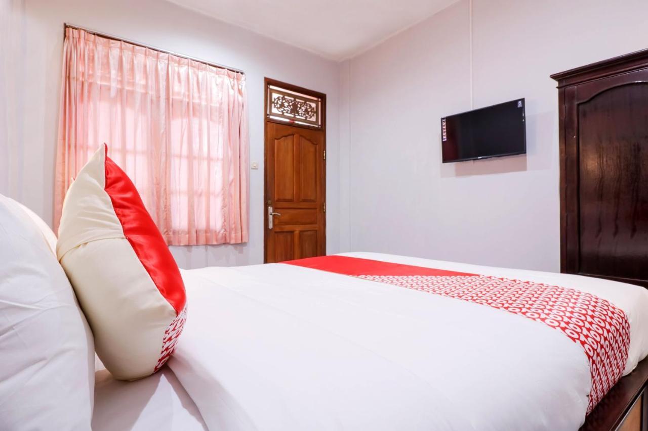 Oyo 2411 Taman Mekar Beach Inn 2 Kuta Lombok Dış mekan fotoğraf