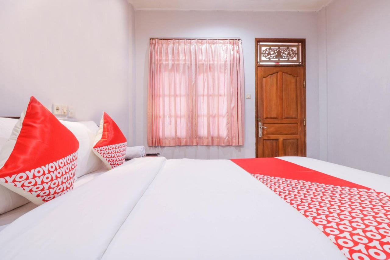 Oyo 2411 Taman Mekar Beach Inn 2 Kuta Lombok Dış mekan fotoğraf