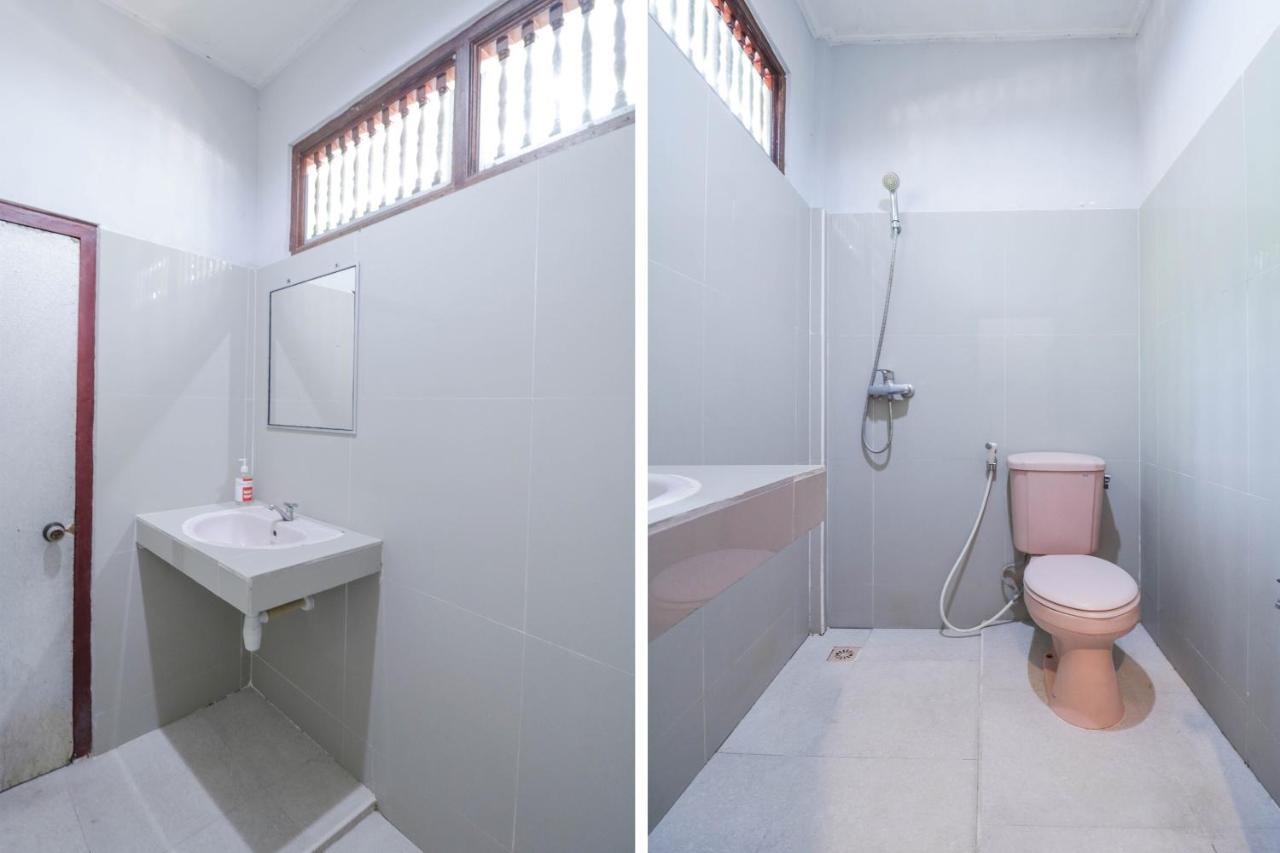 Oyo 2411 Taman Mekar Beach Inn 2 Kuta Lombok Dış mekan fotoğraf