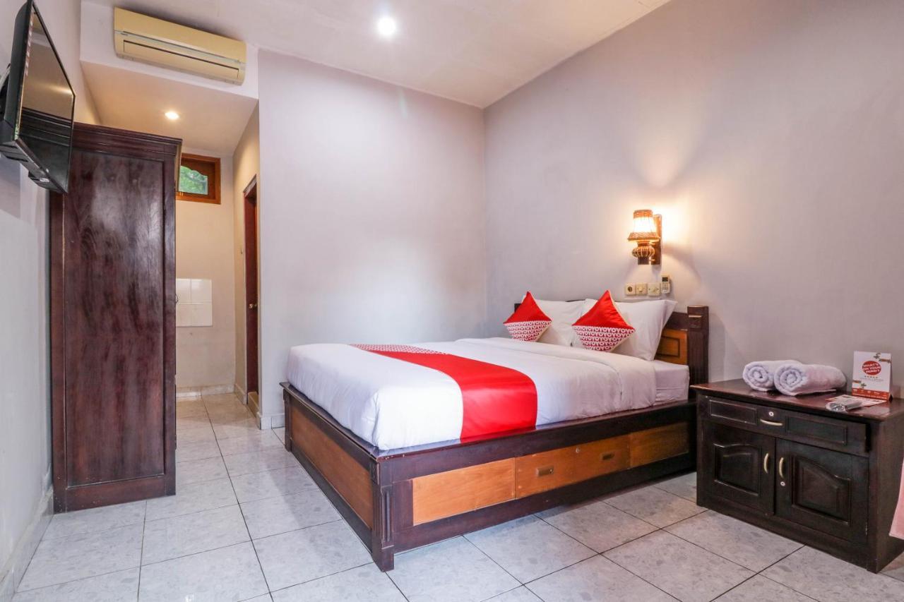 Oyo 2411 Taman Mekar Beach Inn 2 Kuta Lombok Dış mekan fotoğraf