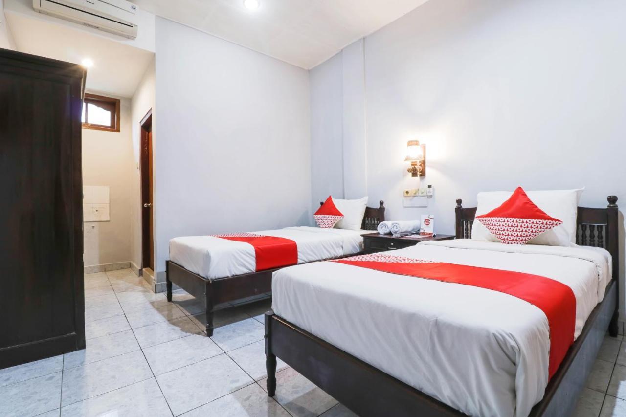 Oyo 2411 Taman Mekar Beach Inn 2 Kuta Lombok Dış mekan fotoğraf